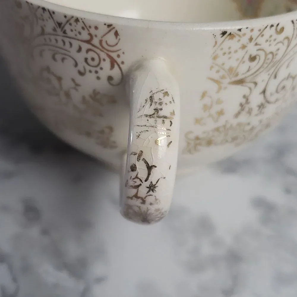 Vintage Sebring Tea Cup‎
